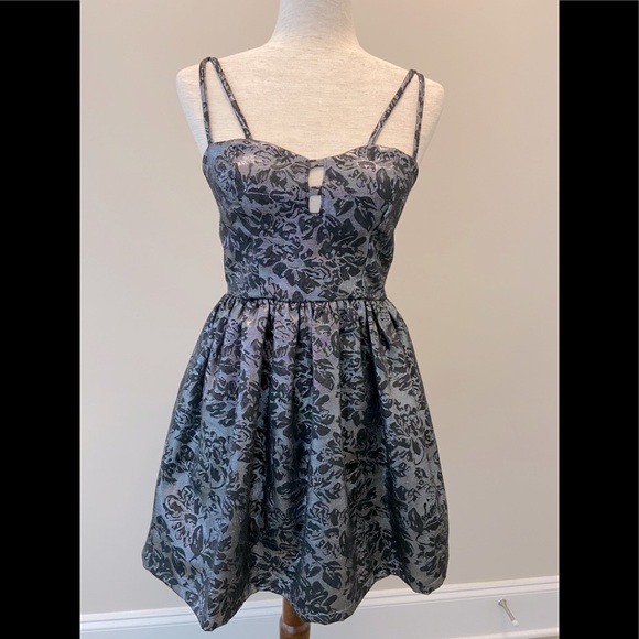 Material Girl Dresses & Skirts - 🖤♥️ Material Girl Party Dress GUC♥️🖤